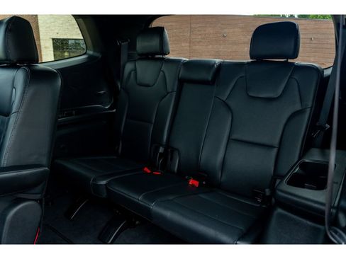 Used 2025 Kia Telluride AWD image 16