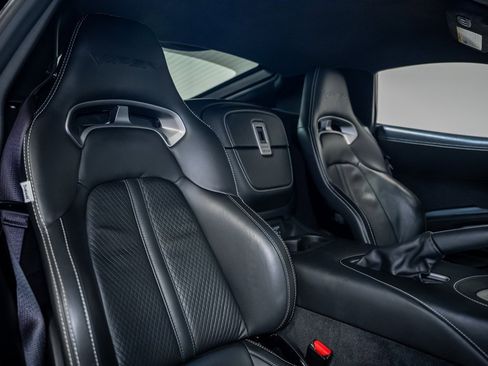 Used 2013 SRT Viper GTS w/ GTS Laguna Interior Pkg image 35