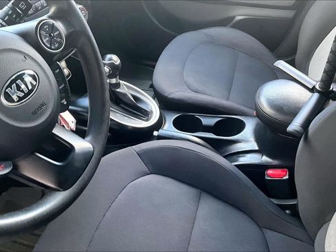Used 2015 Kia Soul image 13