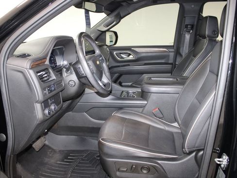 Used 2022 Chevrolet Suburban Premier RWD image 23