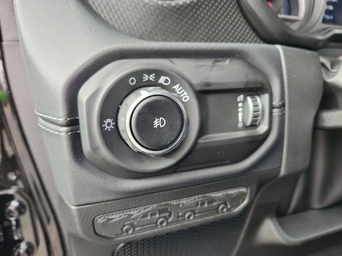 Used 2020 RAM ProMaster 2500 w/ RV Ready Prep Package image 32