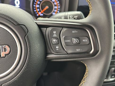 Used 2024 Jeep Wrangler Sport AWD/4WD image 16