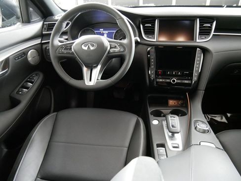 New 2025 INFINITI QX50 Sport image 15