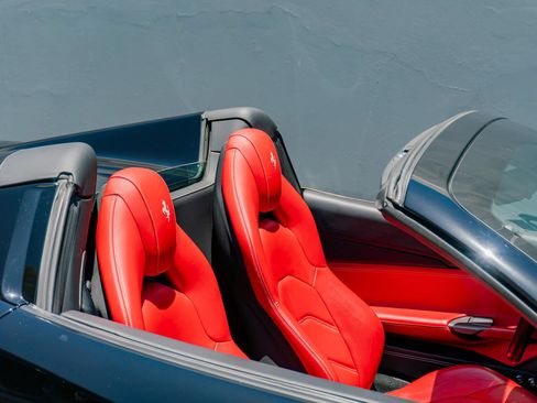 Used 2018 Ferrari 488 Spider RWD image 56