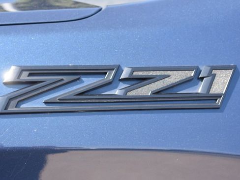 Used 2023 Chevrolet Silverado 1500 RST w/ Z71 Off-Road Package AWD/4WD image 12