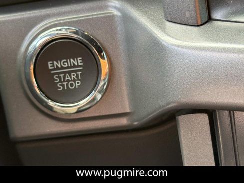 Used 2025 Ford F150 XLT w/ Equipment Group 302A MID AWD/4WD image 31