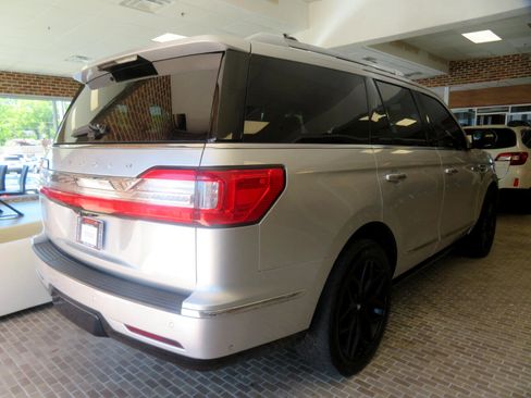 Used 2019 Lincoln Navigator Reserve w/ Cargo Package image 4