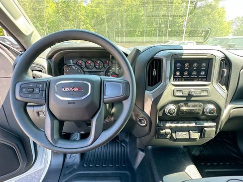 New 2026 GMC Sierra 2500 Pro w/ 1SA Pro Safety Plus Package AWD/4WD image 17