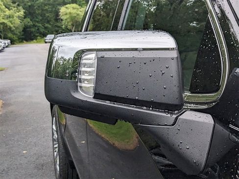 New 2025 GMC Sierra 1500 Denali image 11