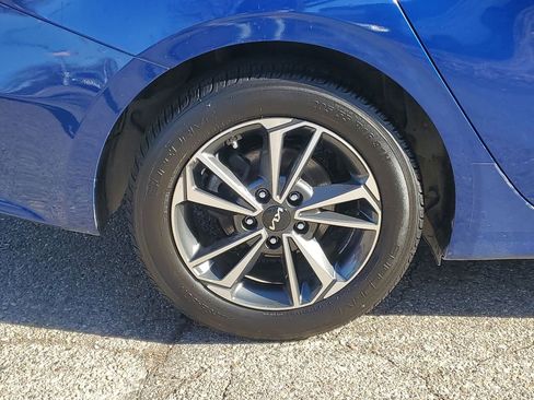 Used 2024 Kia Forte LXS image 5