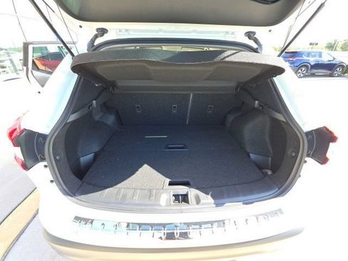 Used 2022 Nissan Rogue Sport SL FWD image 5