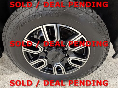 Used 2020 GMC Sierra 2500 AT4 w/ AT4 Premium Package AWD/4WD image 15
