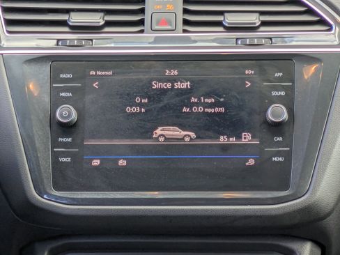 Used 2019 Volkswagen Tiguan SE image 19