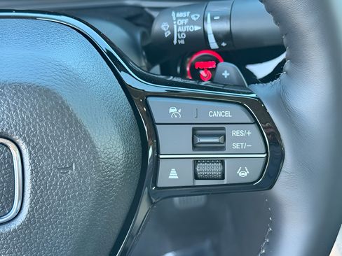 Used 2025 Honda Accord Touring image 23