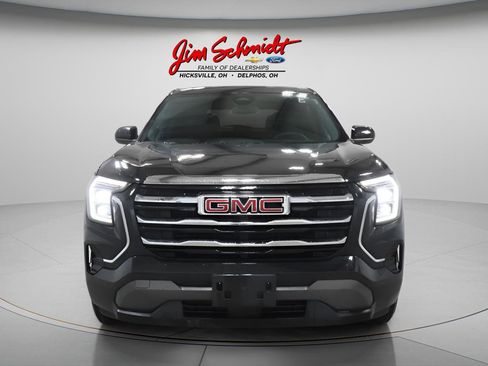 Used 2025 GMC Terrain Elevation image 3