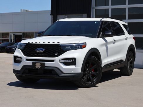 Used 2023 Ford Explorer ST w/ Equipment Group 401A AWD/4WD image 3