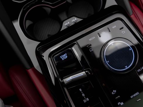 Certified 2025 BMW i5 xDrive40 w/ Premium Package image 15