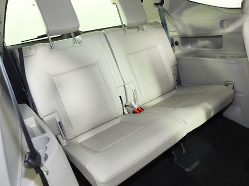 Used 2021 Volkswagen Atlas SE w/ Panoramic Sunroof Package image 21