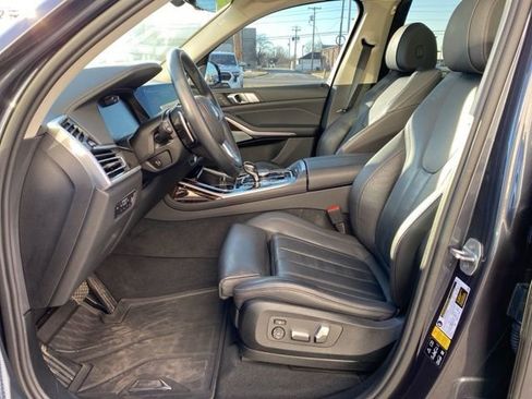 Used 2020 BMW X7 xDrive40i w/ Premium Package image 16