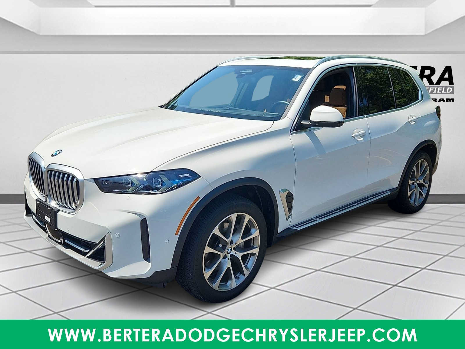 Used 2026 BMW X5 xDrive40i AWD/4WD image 3