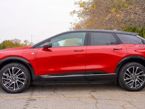 New 2026 Cadillac Optiq Sport 2 RWD image 8