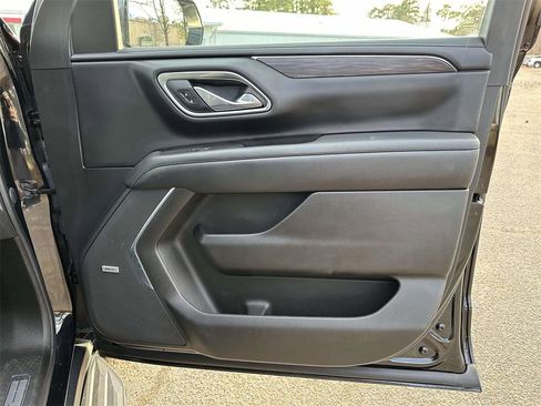 Used 2023 Chevrolet Tahoe LT image 12