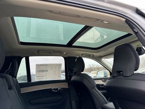 Used 2025 Volvo XC90 B6 Plus w/ Protection Package Premier image 14
