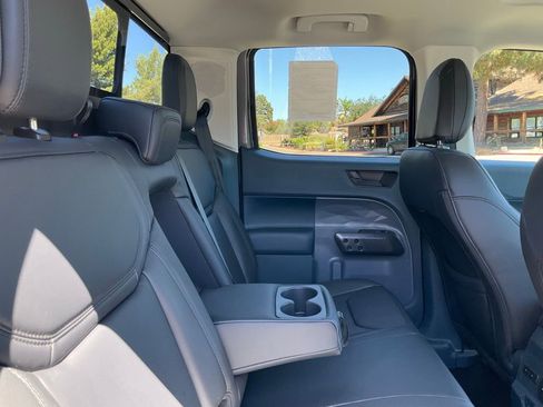 New 2025 Ford Maverick Lariat w/ Black Appearance Package image 36