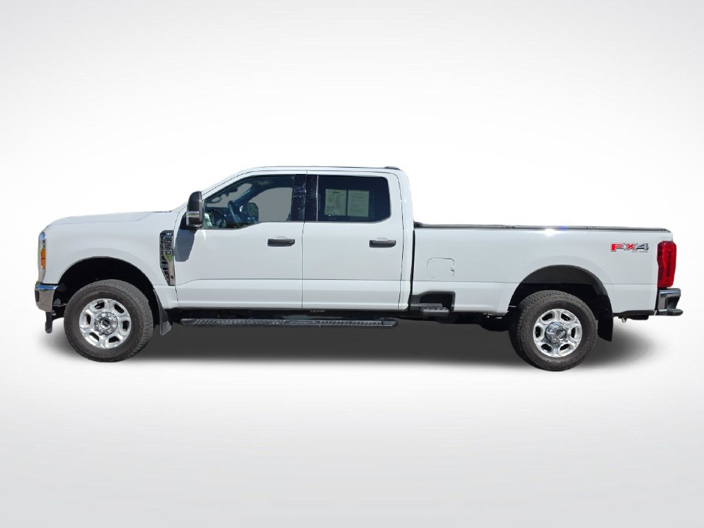 Used 2026 Ford F350 XLT AWD/4WD image 2