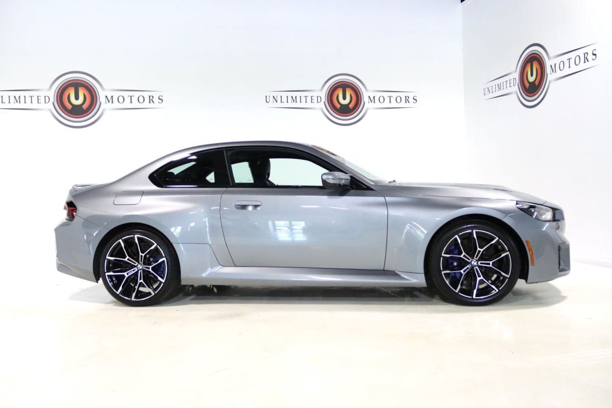 Used 2025 BMW M2 w/ Lighting Package RWD image 5