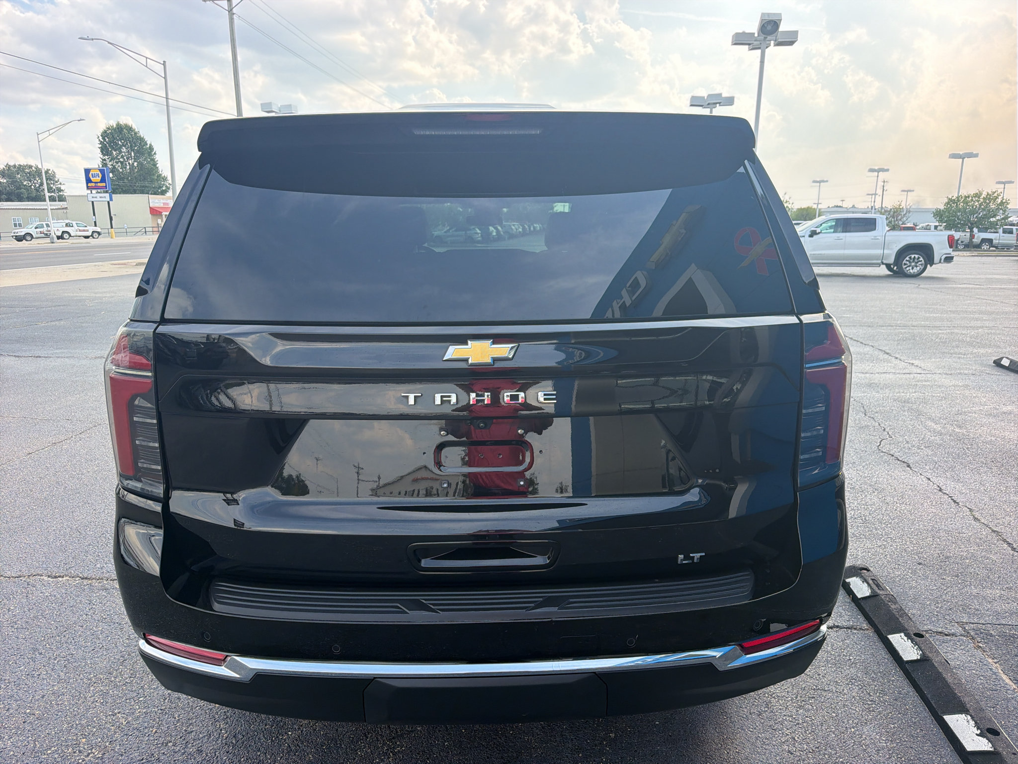 Used 2025 Chevrolet Tahoe LT AWD/4WD image 6
