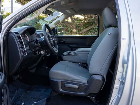 Used 2017 RAM 1500 Tradesman w/ Chrome Appearance Group image 18