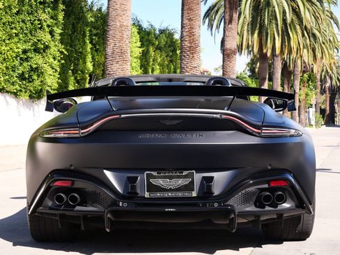 Used 2022 Aston Martin V8 Vantage Roadster image 20