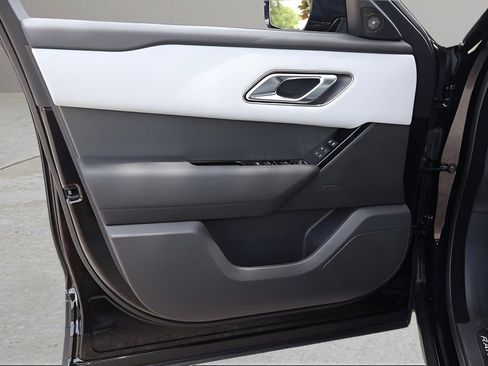 Used 2026 Land Rover Range Rover Velar S image 10