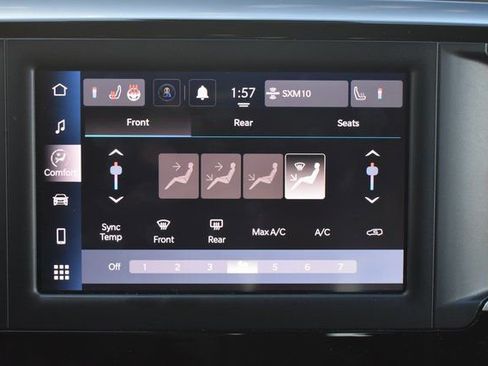 Used 2024 Chrysler Voyager LX image 24