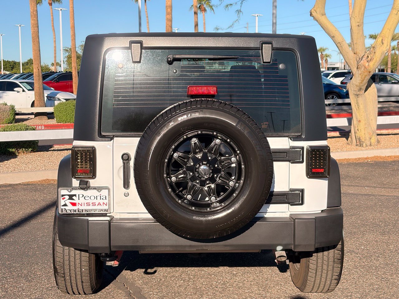Used 2014 Jeep Wrangler Rubicon w/ Power Convenience Group AWD/4WD image 5