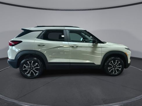 New 2026 Chevrolet TrailBlazer ACTIV w/ Convenience Package AWD/4WD image 9