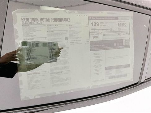New 2026 Volvo EX30 Plus w/ Protection Package Premier AWD/4WD image 39