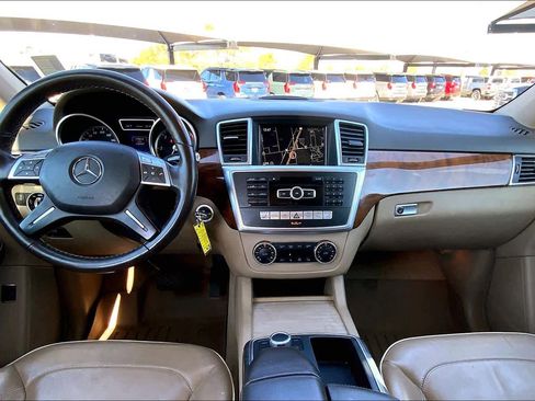 Used 2013 Mercedes-Benz ML 350 BlueTEC 4MATIC image 14