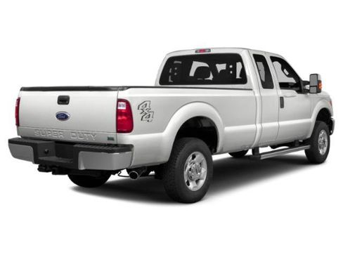 Used 2015 Ford F250 XL w/ Power Equipment Group AWD/4WD image 2