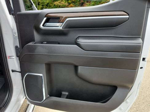 Used 2022 Chevrolet Silverado 1500 LT w/ All Star Edition Plus image 41