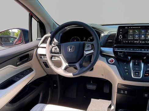 New 2026 Honda Odyssey EX-L image 16