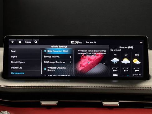 Used 2023 Genesis GV70 2.5T w/ Sport Prestige Package image 32