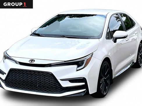 Used 2024 Toyota Corolla SE FWD image 1