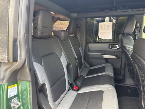 Used 2023 Ford Bronco Black Diamond image 33