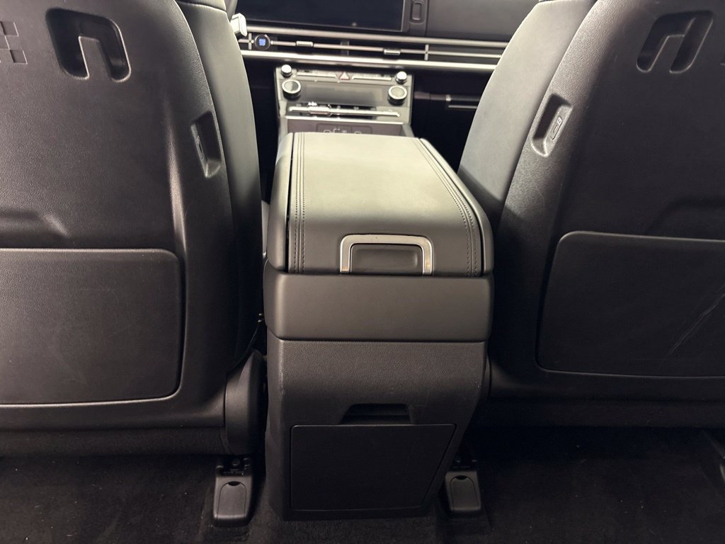 Used 2025 Hyundai Santa Fe SEL FWD image 25