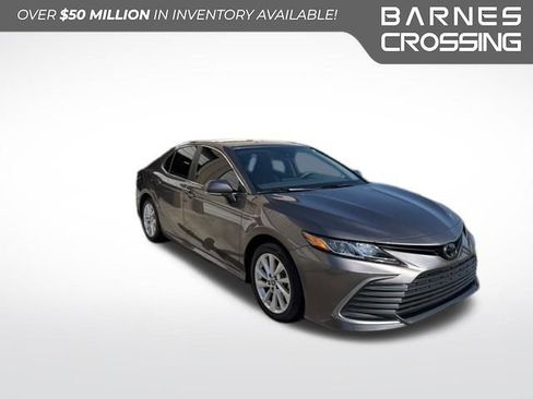 Used 2024 Toyota Camry LE w/ Convenience Package FWD image 1