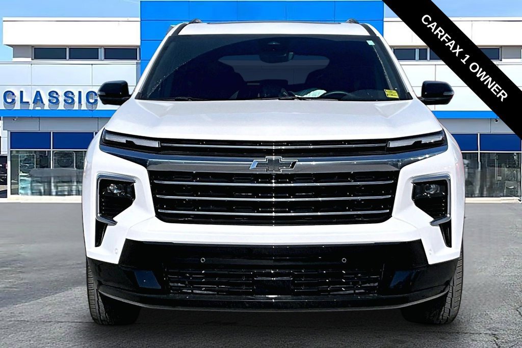 Used 2025 Chevrolet Traverse High Country FWD image 19