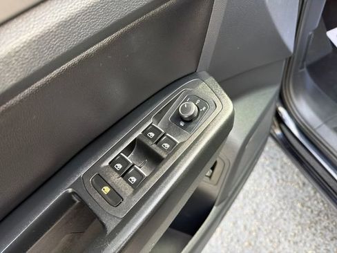 Used 2019 Volkswagen Atlas SE image 14