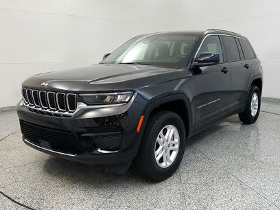 Used 2023 Jeep Grand Cherokee Laredo